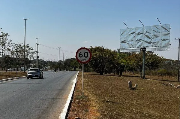 Frontlight para aluguel,  - Selecione - Bairro, Brasilia
