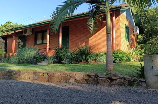 Sítio para venda, 2 quarto(s),  Vila Olinda, Nova Petropolis
