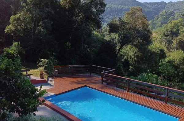 Sítio para venda, 2 quarto(s),  Vila Olinda, Nova Petropolis