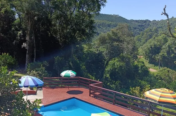 Sítio para venda, 2 quarto(s),  Vila Olinda, Nova Petropolis