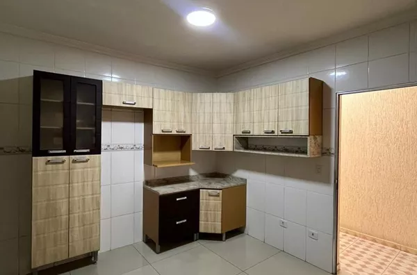 Casa para venda, 4 quarto(s),  Jardim Roseli, Carapicuíba