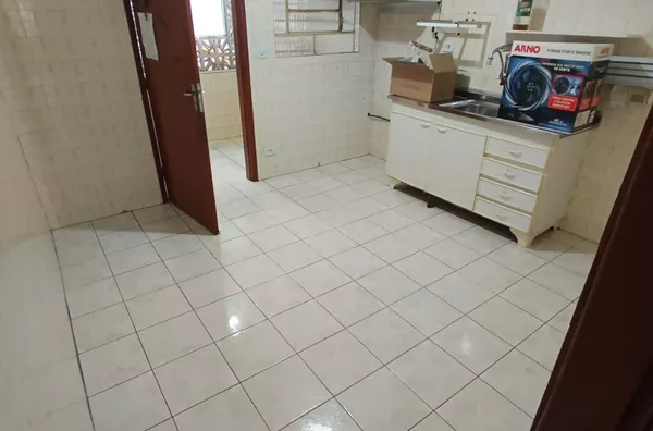 Casa para venda, 2 quarto(s),  Vila Lourdes, Carapicuíba