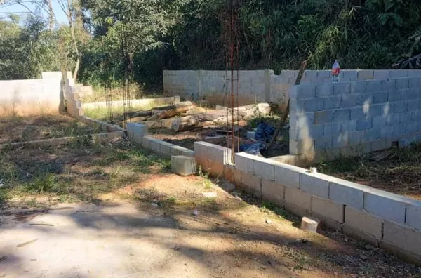 Terreno para Venda em Araçariguama / SP no bairro 18 do Forte