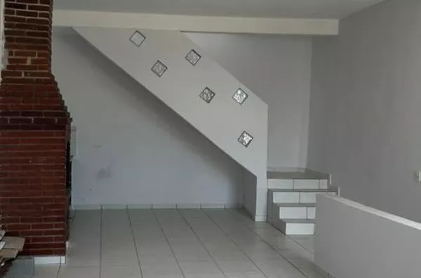 Casa para Venda em Barueri / SP no bairro Parque dos Camargos