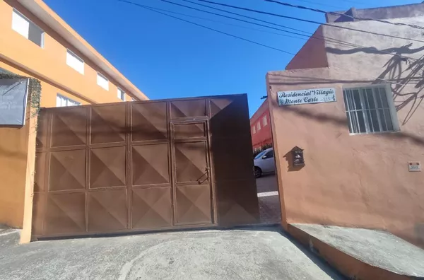 Casa em Condomínio para Venda em Jandira / SP no bairro Jardim São João