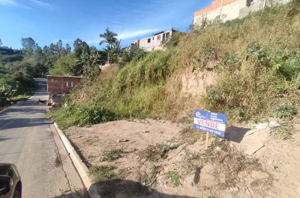 Terreno para Venda em Araçariguama / SP no bairro Igavetá
