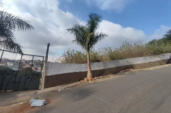 Terreno para Venda em Jandira / SP no bairro Jardim Gabriela III