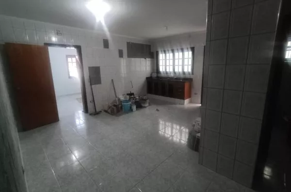Casa para Locação em Barueri / SP no bairro Jardim Regina Alice