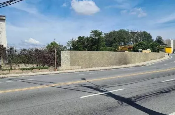 Terreno para Venda em Barueri / SP no bairro Vila Universal