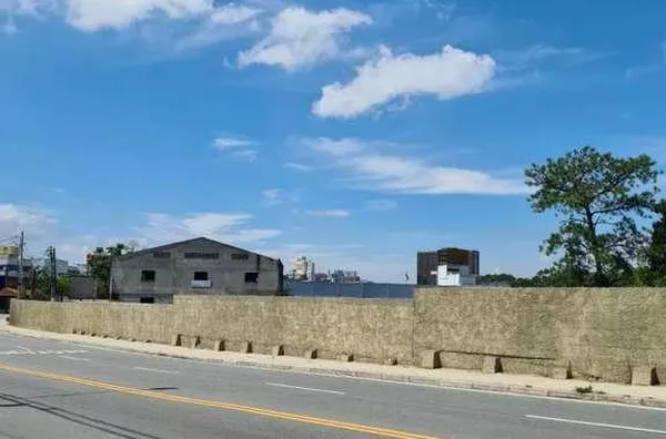 Terreno para Venda em Barueri / SP no bairro Vila Universal