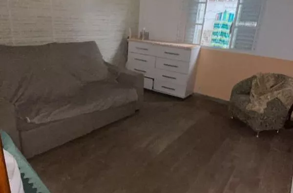 Casa para Venda em Carapicuíba / SP no bairro Vila Marcondes