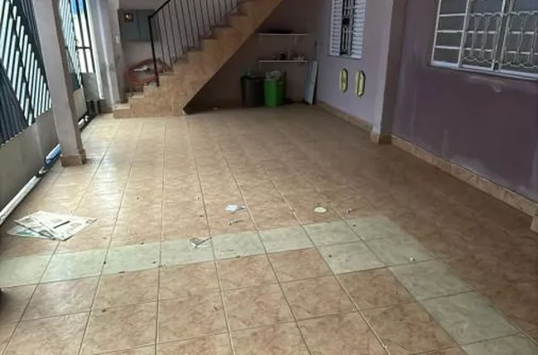 Casa para Venda em Carapicuíba / SP no bairro Vila Marcondes