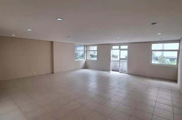 Comercial para Locação em Barueri / SP no bairro Condomínio Centro Comercial Alphaville