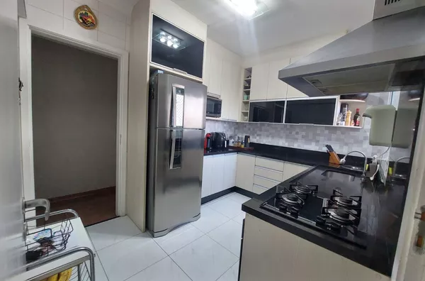 Apartamento para Venda em Barueri / SP no bairro Jardim Tupanci