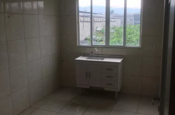 Comercial para Locação em Santana de Parnaíba / SP no bairro Jardim Represa (Fazendinha)