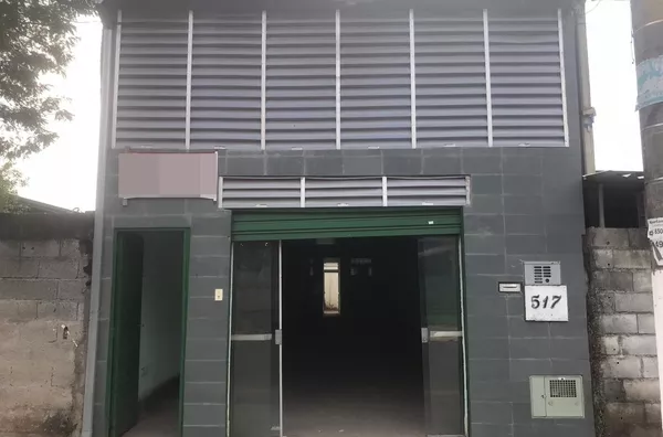 Comercial para Locação em Santana de Parnaíba / SP no bairro Jardim Represa (Fazendinha)