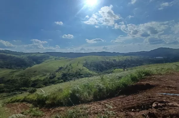 Terreno para Venda em Araçariguama / SP no bairro 18 do Forte