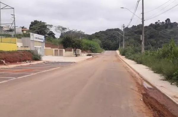 Terreno para Venda em Santana de Parnaíba / SP no bairro Recanto Maravilha III