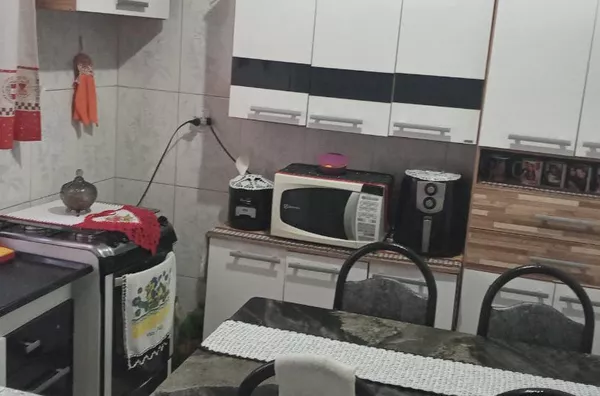 Casa para Venda em Carapicuíba / SP no bairro Alto de Santa Lúcia