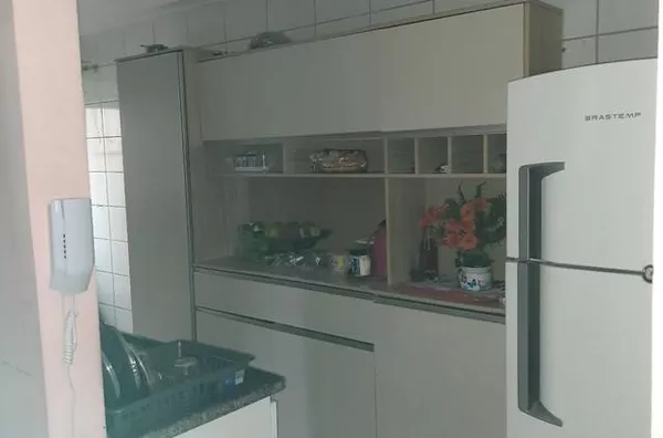 Apartamento para Venda em Carapicuíba / SP no bairro Jardim Helena