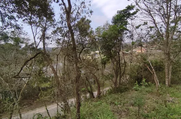 Terreno para Venda em Santana de Parnaíba / SP no bairro Recanto Maravilha III