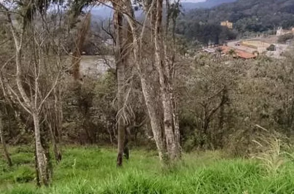 Terreno para Venda em Santana de Parnaíba / SP no bairro Recanto Maravilha III