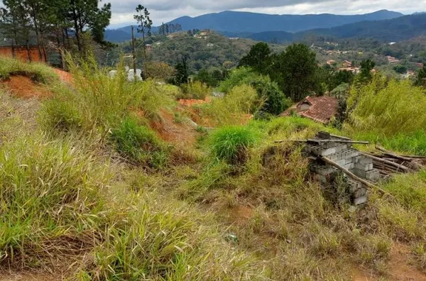 Terreno para Venda em Santana de Parnaíba / SP no bairro Recanto Maravilha III
