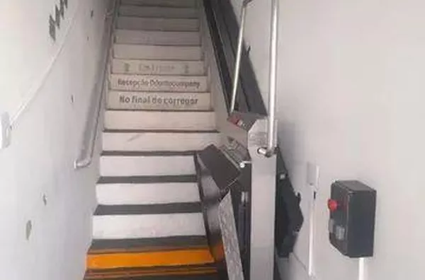 Comercial para Locação em Carapicuíba / SP no bairro Vila Silva Ribeiro