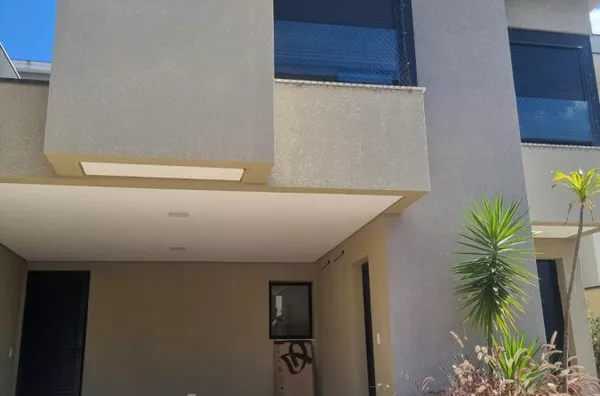 Casa em Condomínio para Venda em Santana de Parnaíba / SP no bairro Suru