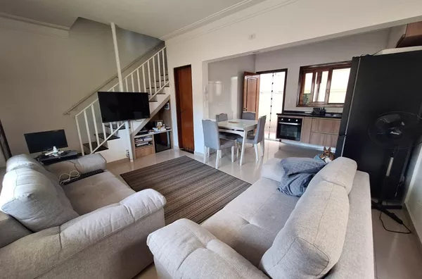 Casa para Venda em Barueri / SP no bairro Jardim Tupanci