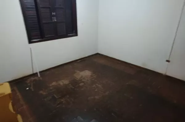 Casa para venda, 2 quarto(s),  Vila Lourdes, Carapicuíba