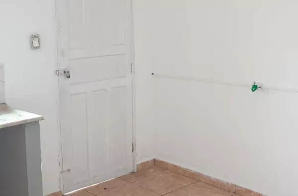 Casa para aluguel, 1 quarto(s),  Jardim Dos Camargos, Barueri