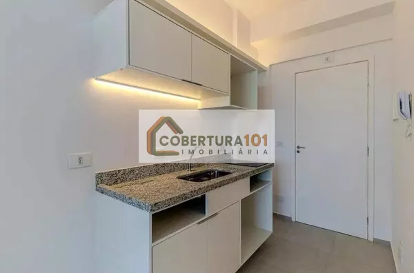 Studio para locação na República, 28m², reformado, com cozinha integrada e coworking no condomínio