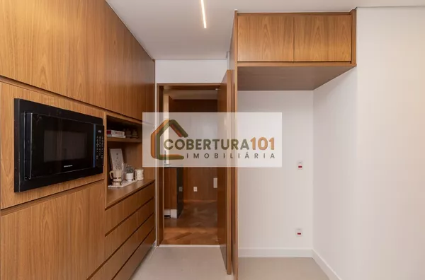 Apartamento à venda no Jardim Paulista, 168,72 m², 3 suítes, varanda e 1 vaga 