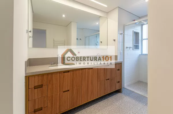 Apartamento reformado à venda em Higienópolis, um por andar, 270 m², 3 dormitórios, 2 suítes e 2 vagas - Foto 24