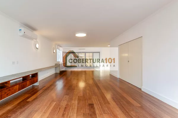 Apartamento reformado à venda em Higienópolis, um por andar, 270 m², 3 dormitórios, 2 suítes e 2 vagas