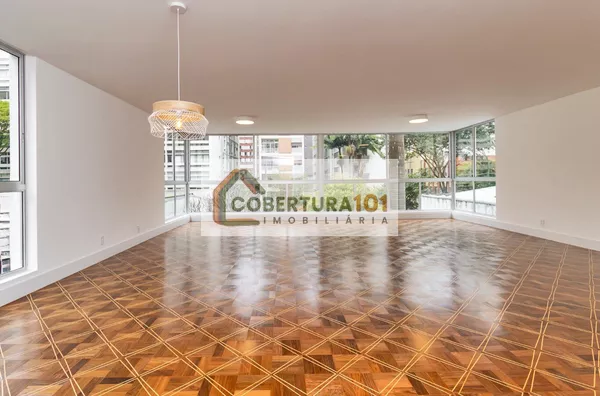 Apartamento reformado à venda em Higienópolis, 201 m², 3 dormitórios (2 suítes)