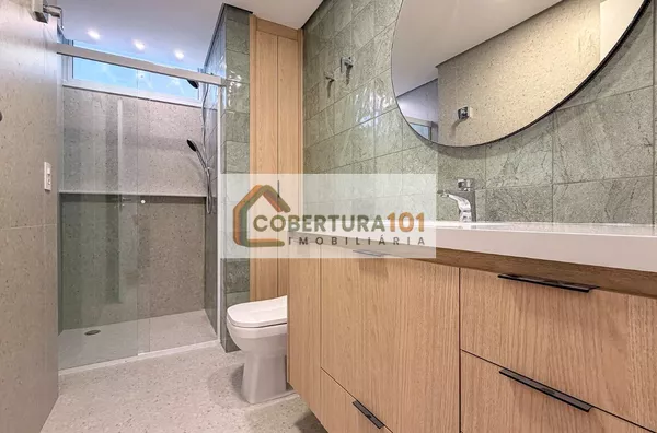 Apartamento reformado à venda em Higienópolis, um por andar, 210,55 m², 3 suítes e 2 vagas - Foto 42