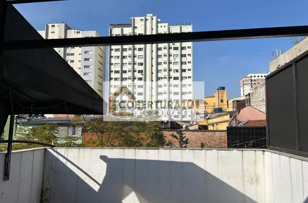 Prédio comercial à Venda com 149m² e loja no térreo por R$3.498.000,00 - 13 de Maio,  São Paulo.