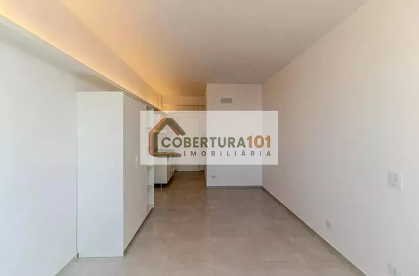 Studio para locação na República, 28m², reformado, com cozinha integrada e coworking no condomínio