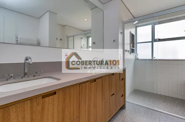 Apartamento reformado à venda em Higienópolis, um por andar, 270 m², 3 dormitórios, 2 suítes e 2 vagas - Foto 33