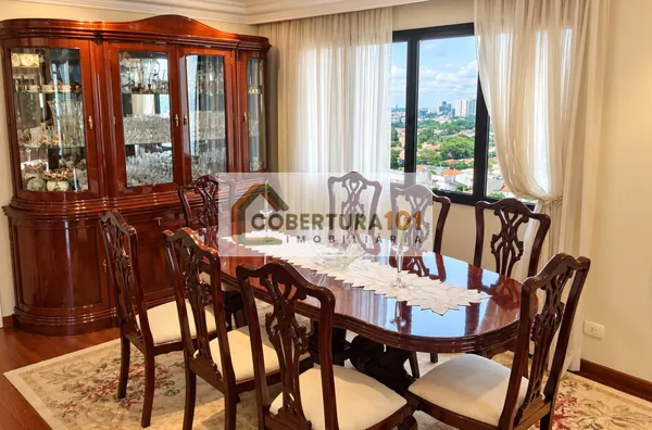 Apartamento à Venda em Moema com 200 m², 4 Suítes e 4 Vagas - Foto 2