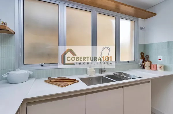 Apartamento à venda reformado no Jardim América, 108,30 m², 2 dormitórios, (1 suíte) e 1 vaga