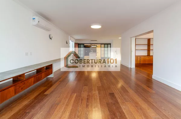Apartamento reformado à venda em Higienópolis, um por andar, 270 m², 3 dormitórios, 2 suítes e 2 vagas