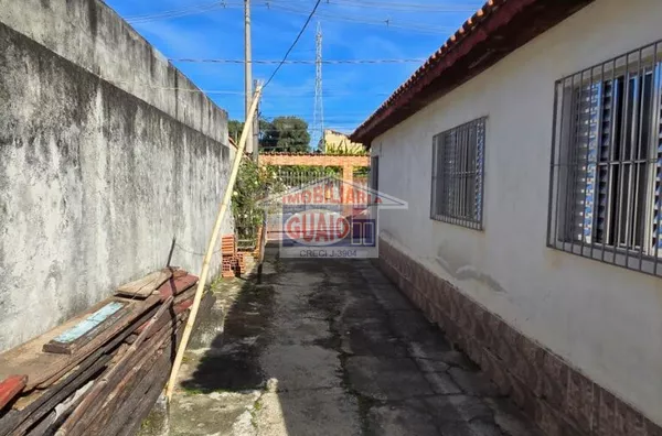 2 Casas para venda com 200 m² de construção por R$ 480.000,00 no Jardim Luella, Suzano