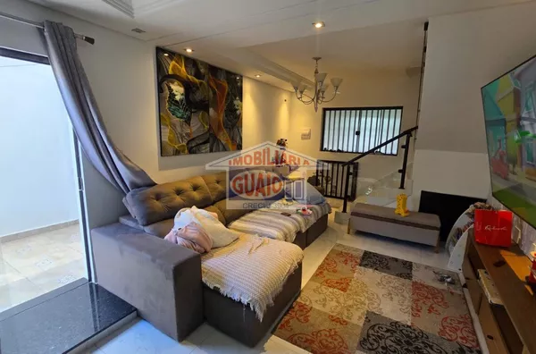 Sobrado à Venda com 3 dorms (2 suítes) + Edícula e Área Gourmet por R$ 650.000,00, Vila Urupês, Suzano