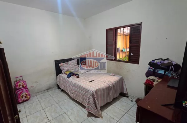 Casa para venda, 2 dormitórios + 2 casas com 2 cômodos nos fundos, por R$ 425.000,00 na Vila Urupês, Suzano