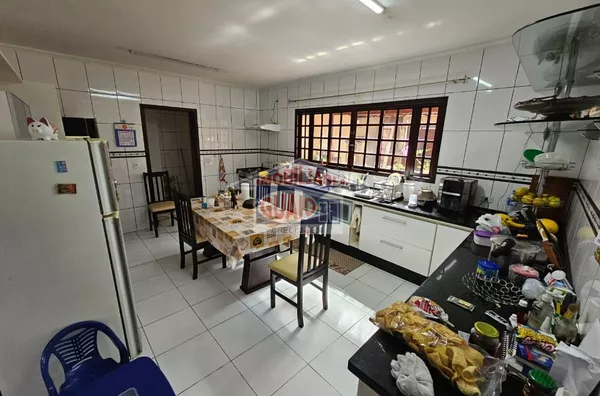 Casa com 3 dorms (1 suíte) com 245 m² para venda por R$ 790.000,00 - Cidade Cruzeiro do Sul - Suzano/SP - Foto 4