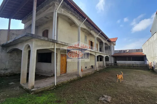 Sobrado com 3 Dormitórios e Quintal Espaçoso à Venda por R$ 720.000,00 no Jardim Quaresmeira, Suzano-SP - Foto 3