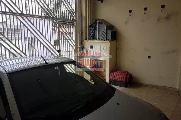 Sobrado com 3 dorms e Salão à venda, 257 m² por R$ 590.000 - Vila Maria de Maggi - Suzano/SP - Foto 2